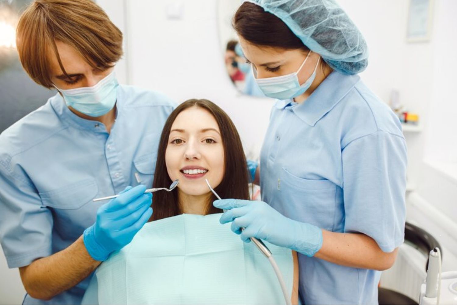 Closing Gaps in Teeth: Cosmetic Dentistry Solutions